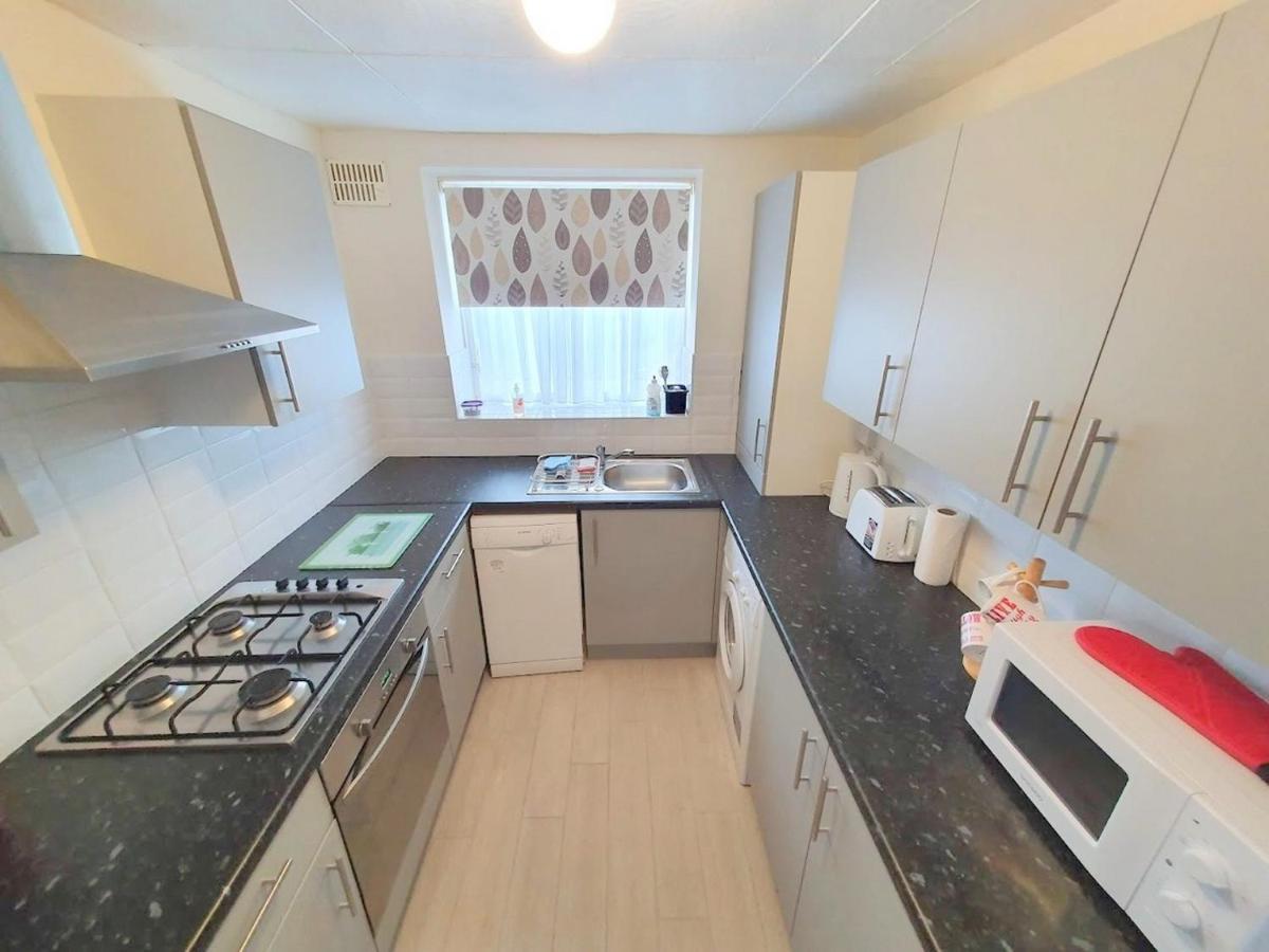 Wentworth Apartment With 2 Bedrooms, Superfast Wi-Fi And Parking シッティングボーン エクステリア 写真